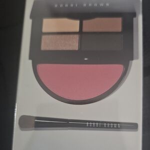 Bobbi Brown eyeshadow 4 colors,  nectar blush, eyeshadow brush included! Limited